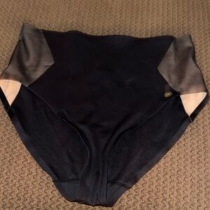 Honeylove crossover briefs